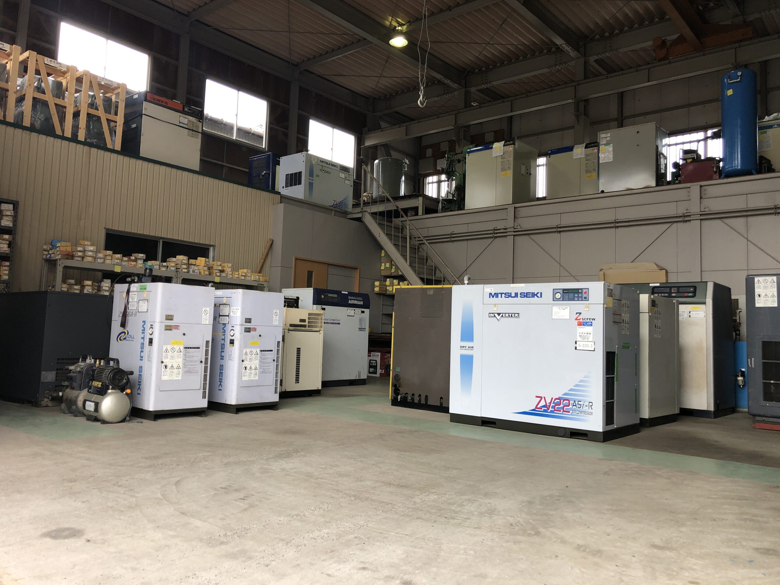 コンプレッサー